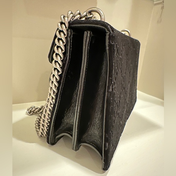 Gucci GG Logo Velvet Dionysus Shoulder Bag - Picture 7 of 14